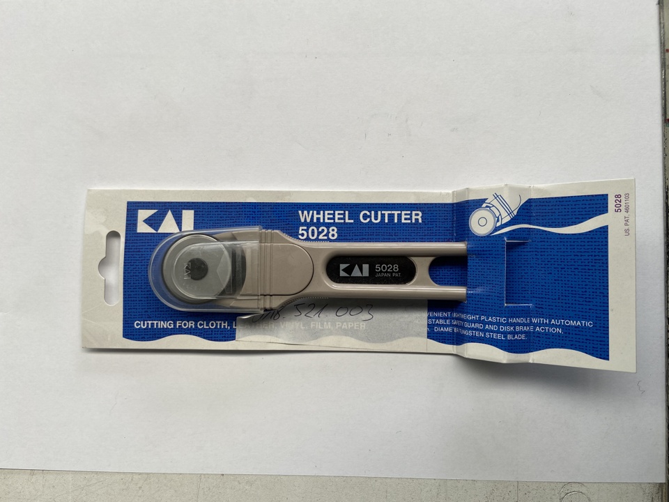 Kai-Rollschneider 28 mm