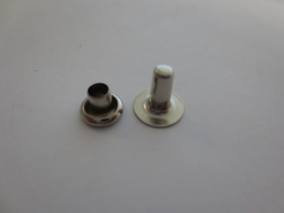 Hohlnieten Ms.V. 7,1x8,3